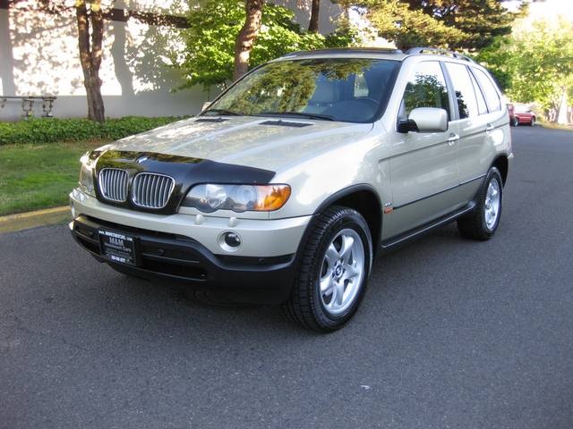 2002 BMW X5 4.4i   - Photo 1 - Portland, OR 97217