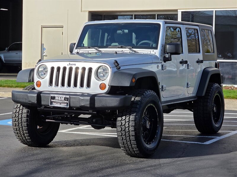 2008 Jeep Wrangler Unlimited 4X4 V6 / 6 SPEED / NEW TIRES / LIFTED  / NEW CLUTCH / XD WHEELS / MANUAL TRANSMISSION