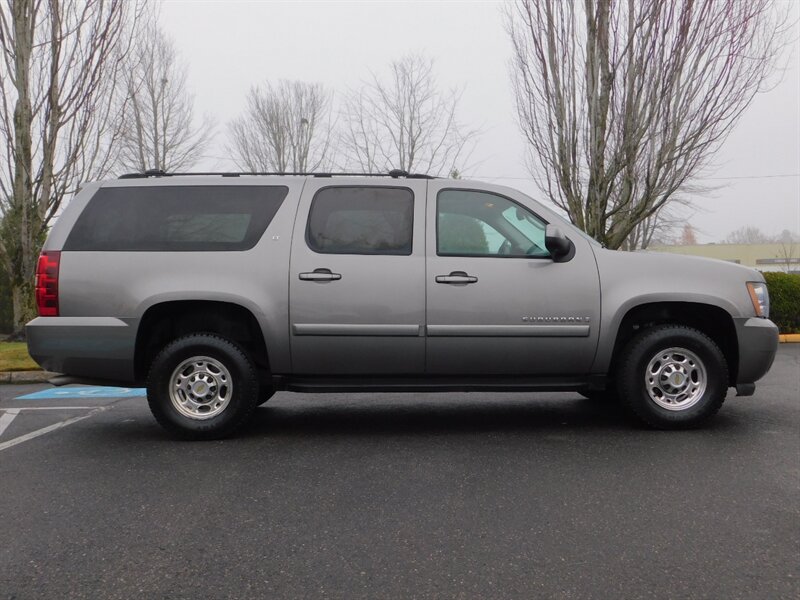 2007 Chevrolet Suburban LT 2500 V8 6.0Liter / Leather Heated Seats1-OWNER   - Photo 4 - Portland, OR 97217