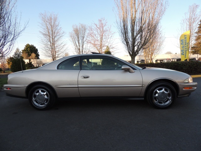 1998 Buick Riviera Supercharged / Coupe / Leather / MoonRoof /LUXURY   - Photo 4 - Portland, OR 97217