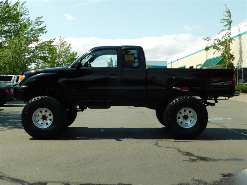 1998 Toyota Tacoma 4X4 / 3.4L V6 / CUSTOM LIFTED / 154k miles   - Photo 3 - Portland, OR 97217