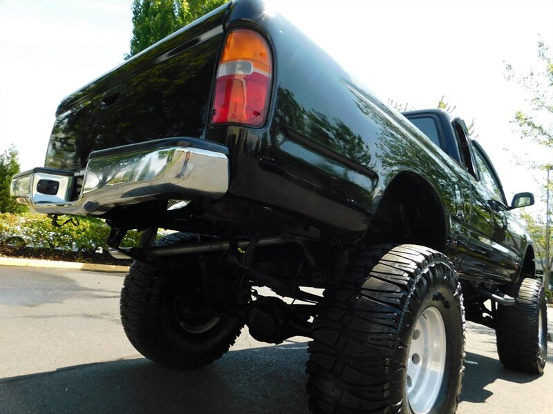 1998 Toyota Tacoma 4X4 / 3.4L V6 / CUSTOM LIFTED / 154k miles   - Photo 12 - Portland, OR 97217