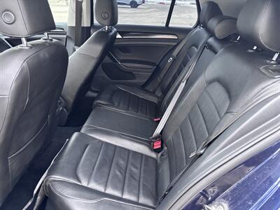 2017 Volkswagen Golf TSI S  TSI HIGHLINE - Photo 10 - Winnipeg, MB R3L 0M4