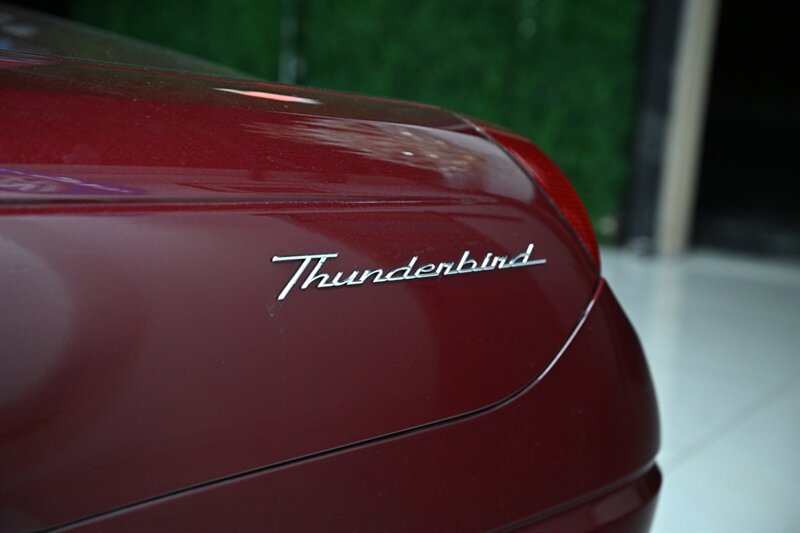 2004 Ford Thunderbird Deluxe 14