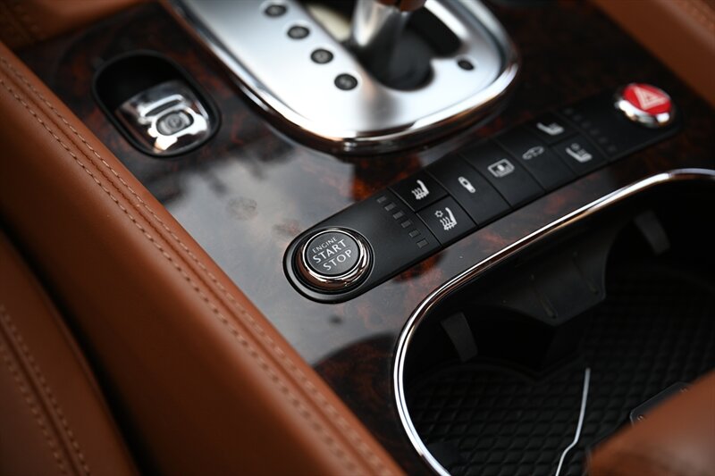2015 Bentley Flying Spur V8 44