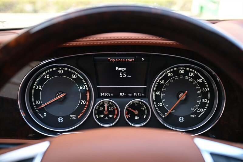 2015 Bentley Flying Spur V8 34