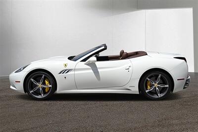 2014 Ferrari California   - Photo 2 - Boca Raton, FL 33431