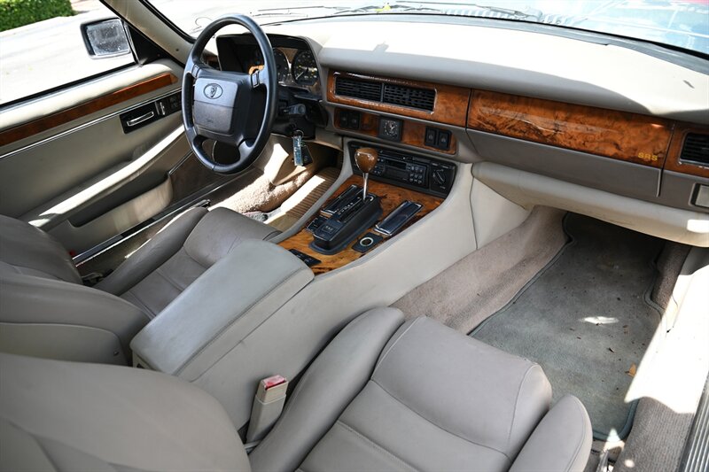 1995 Jaguar XJS 21