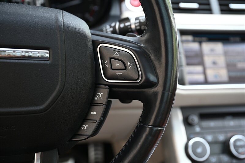 2012 Land Rover Range Rover Evoque Prestige 30