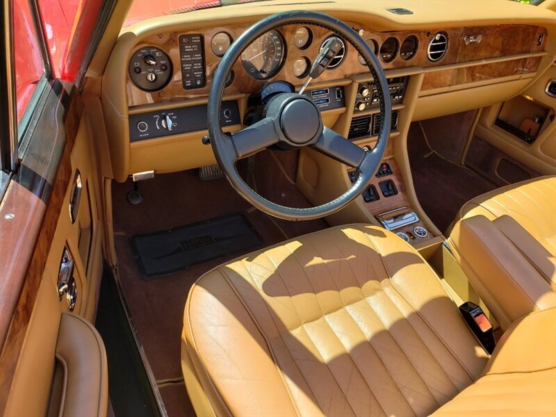 1986 Rolls-Royce Corniche II 16