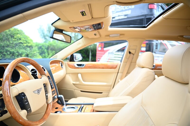 2009 Bentley Continental Flying Spur 17
