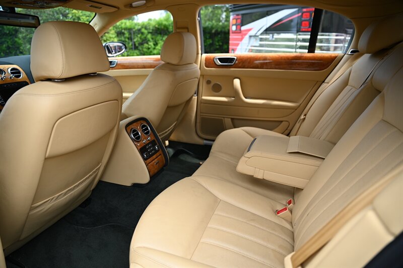 2009 Bentley Continental Flying Spur 26