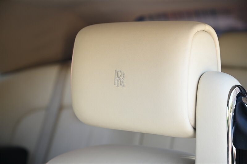 2009 Rolls-Royce Phantom Drophead Coupe 32