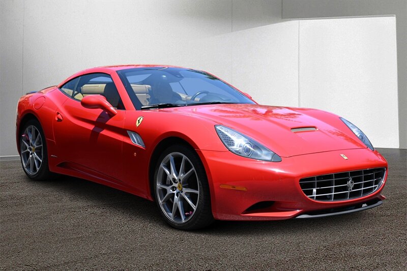 2013 Ferrari California 21