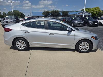 2018 Hyundai ELANTRA SE   - Photo 2 - Lafayette, IN 47905