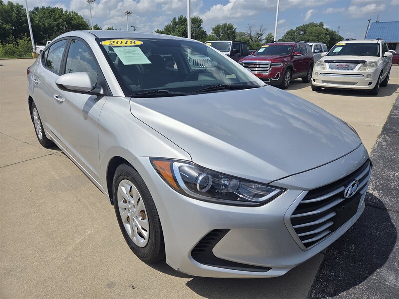 2018 Hyundai ELANTRA SE  