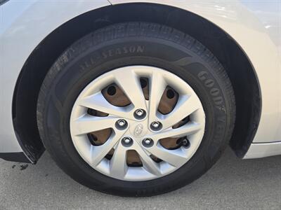 2018 Hyundai ELANTRA SE   - Photo 9 - Lafayette, IN 47905