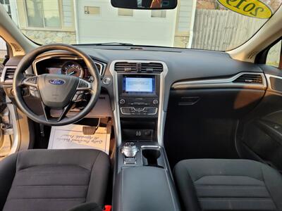 2019 Ford Fusion SE   - Photo 12 - Lafayette, IN 47905