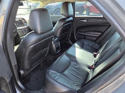 2017 Chrysler 300 Series Limited - Photo 11 - Lafayette, IN 47905