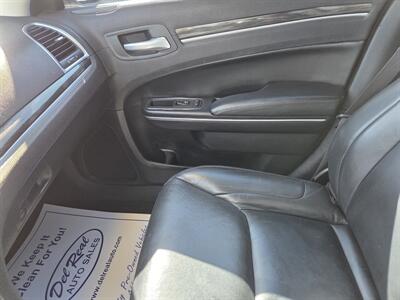 2017 Chrysler 300 Series Limited - Photo 22 - Lafayette, IN 47905