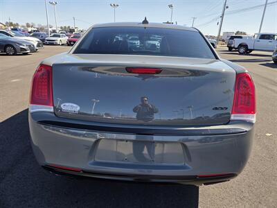 2017 Chrysler 300 Series Limited - Photo 4 - Lafayette, IN 47905