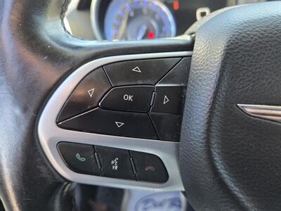 2017 Chrysler 300 Series Limited - Photo 16 - Lafayette, IN 47905