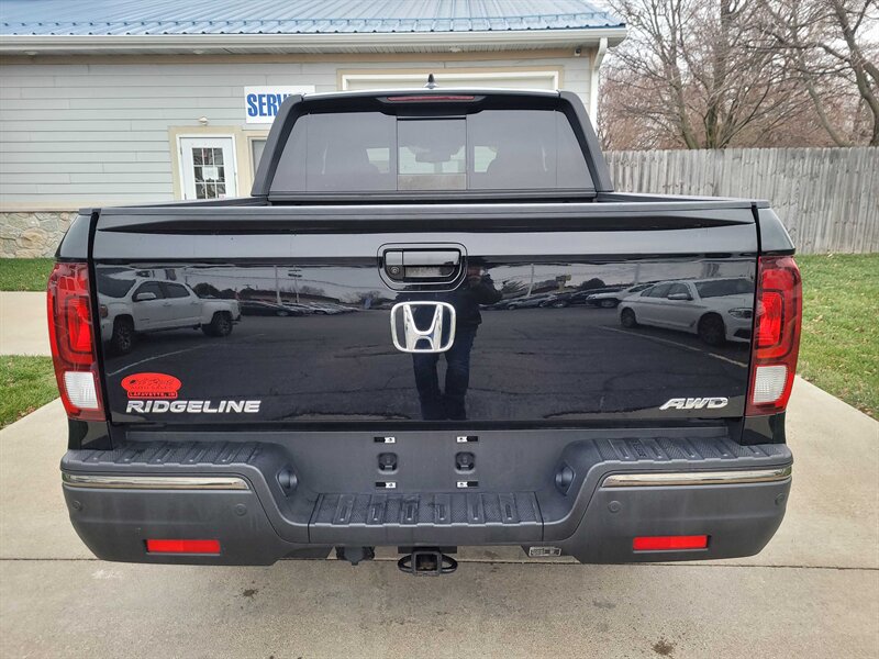 2019 Honda Ridgeline Black Edition photo