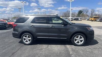 2019 Ford Explorer XLT   - Photo 2 - Lafayette, IN 47905