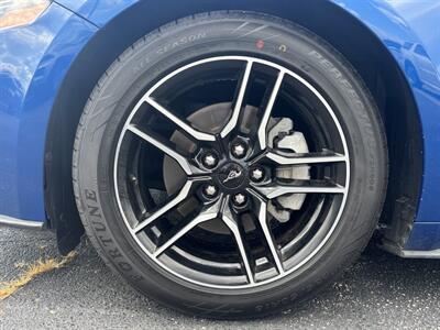 2022 Ford Mustang EcoBoost Premium - Photo 9 - Lafayette, IN 47905