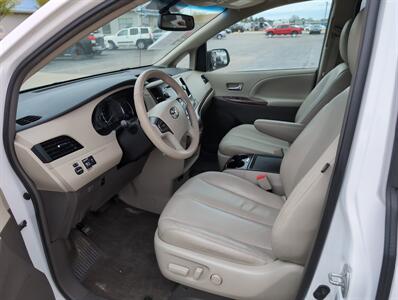 2014 Toyota Sienna XLE 7-Passenger Auto   - Photo 10 - Lafayette, IN 47905