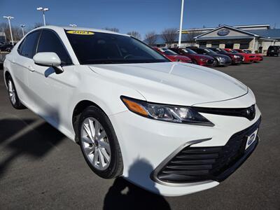 2021 Toyota Camry LE   - Photo 1 - Lafayette, IN 47905