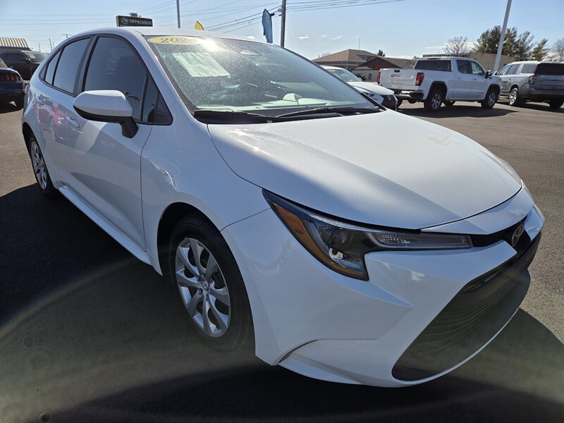 2024 Toyota Corolla LE   - Photo 1 - Lafayette, IN 47905