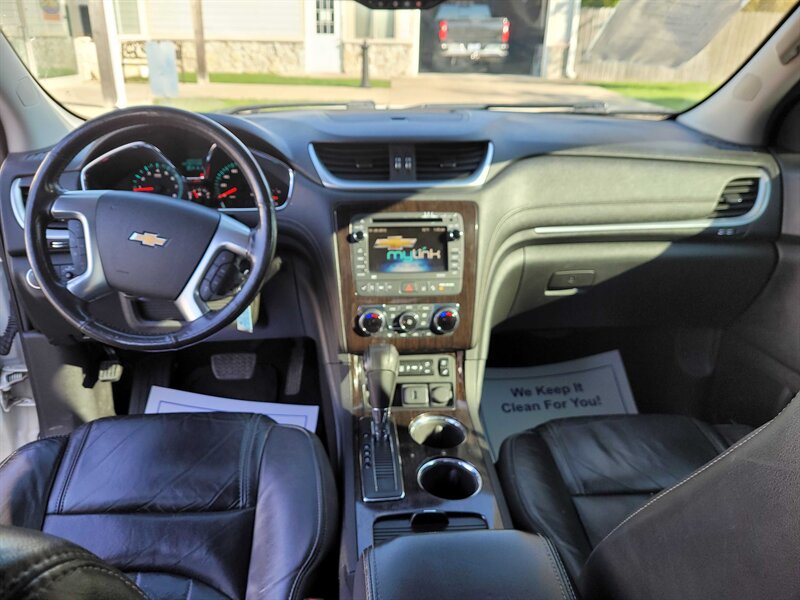 2015 Chevrolet Traverse LTZ photo
