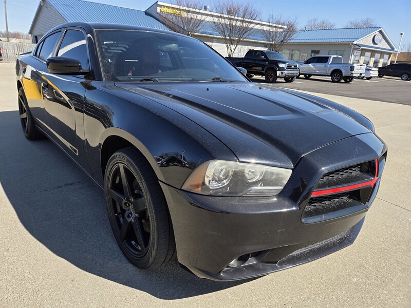 2013 Dodge Charger R/T   - Photo 1 - Lafayette, IN 47905
