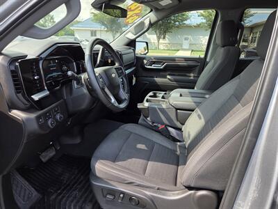 2023 Chevrolet Silverado 1500 LT   - Photo 10 - Lafayette, IN 47905