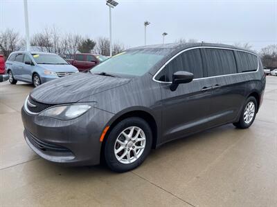 2018 Chrysler Pacifica Touring   - Photo 7 - Lafayette, IN 47905