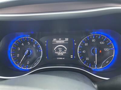 2018 Chrysler Pacifica Touring   - Photo 15 - Lafayette, IN 47905