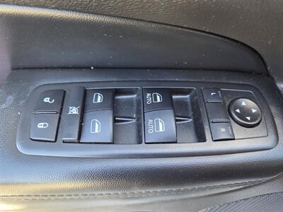 2019 Jeep Grand Cherokee Laredo   - Photo 12 - Lafayette, IN 47905