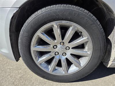 2012 Chrysler 300 Series Limited - Photo 8 - Lafayette, IN 47905