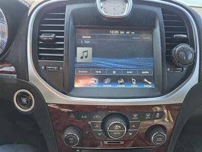2012 Chrysler 300 Series Limited - Photo 15 - Lafayette, IN 47905