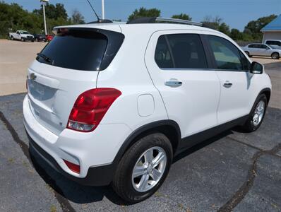 2019 Chevrolet Trax LT   - Photo 3 - Lafayette, IN 47905