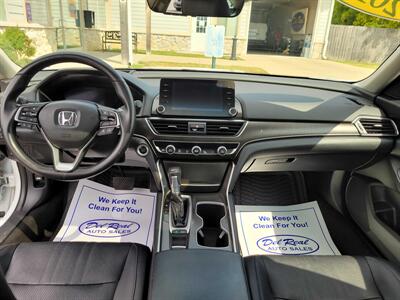 2018 Honda Accord Touring   - Photo 13 - Lafayette, IN 47905