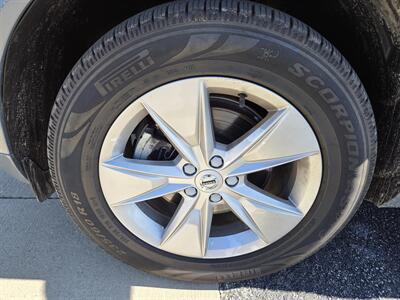2022 Volvo XC60 B5 Momentum - Photo 9 - Lafayette, IN 47905