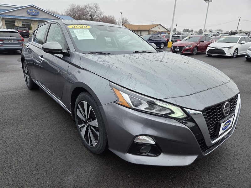 2020 Nissan Altima 2.5 SL   - Photo 1 - Lafayette, IN 47905