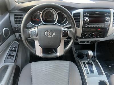 2012 Toyota Tacoma PreRunner V6   - Photo 2 - North Hollywood, CA 91601