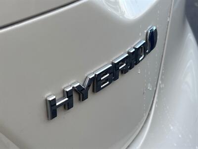 2021 Toyota Corolla Hybrid LE   - Photo 13 - North Hollywood, CA 91601