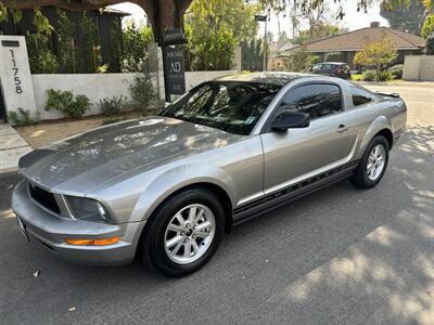 2008 Ford Mustang V6 Premium   - Photo 2 - North Hollywood, CA 91601