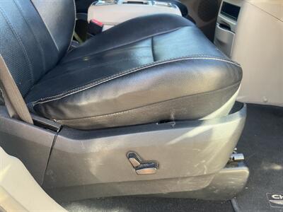 2012 Chrysler Town & Country Touring   - Photo 60 - North Hollywood, CA 91601