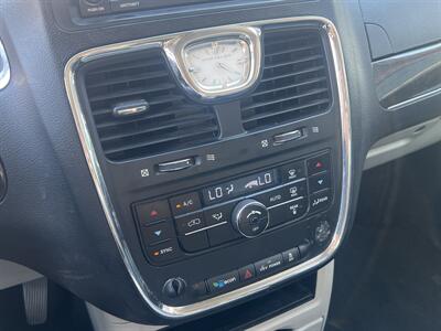 2012 Chrysler Town & Country Touring   - Photo 29 - North Hollywood, CA 91601