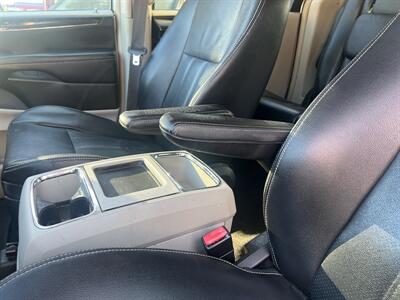 2012 Chrysler Town & Country Touring   - Photo 42 - North Hollywood, CA 91601